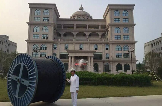 美国华裔市长再次参观J9国际集团电缆