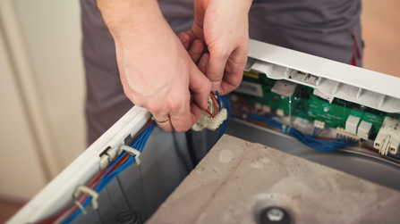 广东J9国际集团电线电缆教您如何鉴别假冒伪劣产品